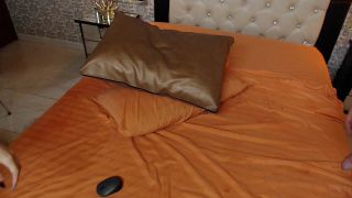 Albaandthayron Webcam 2 is the perfect tool for spicing up your solo sessions